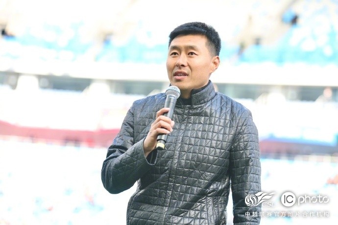  感謝姜寧和劉震理為中國足球、青島足球、青島海牛做出的貢獻(xiàn)