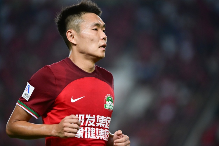  足球報(bào)：王上源因骨裂未進(jìn)入名單，新外援卡多索只能邊打邊磨合