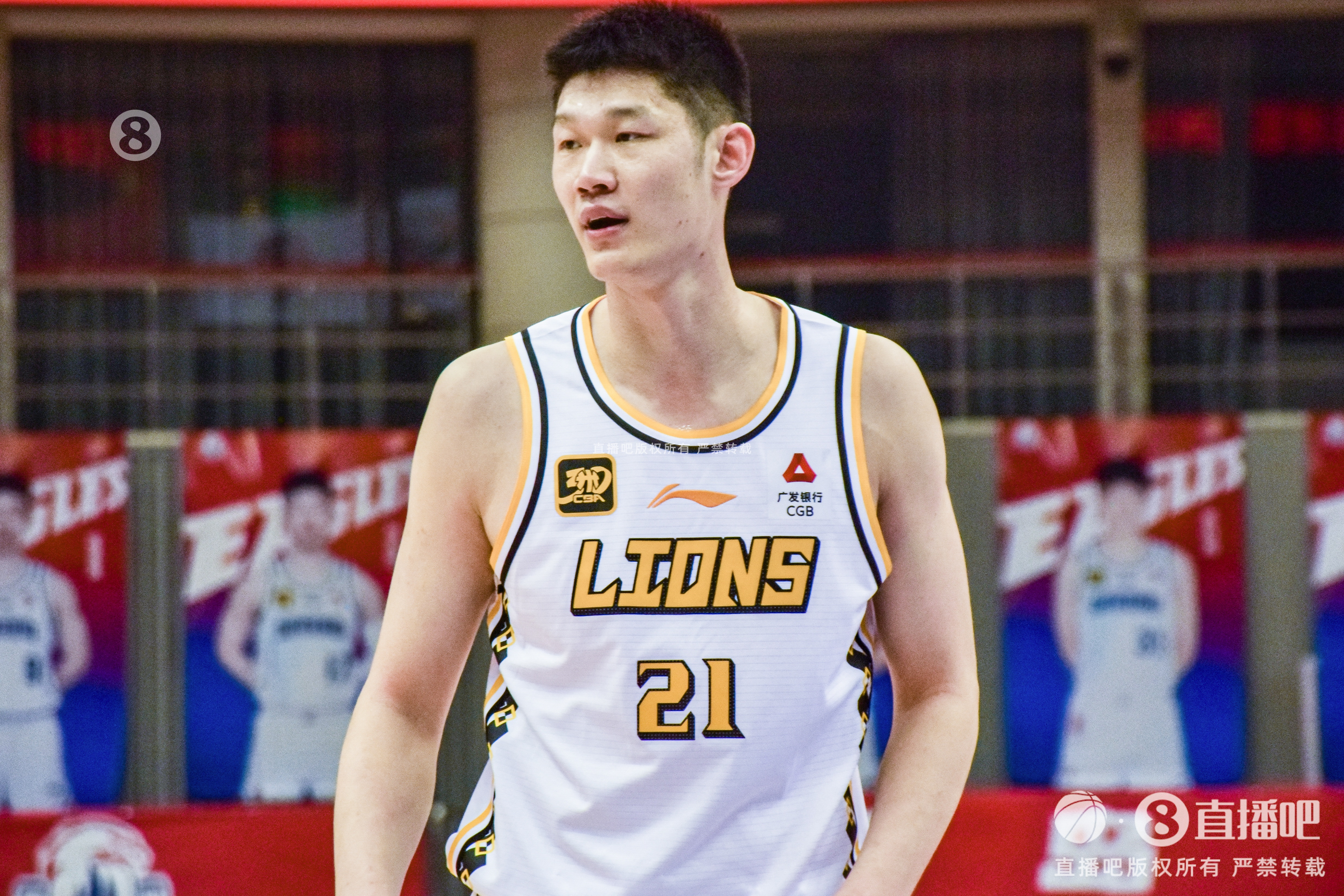  15僅中4！孔德昕：孫銘徽傷缺 胡金秋打出了生涯最低效一戰(zhàn)